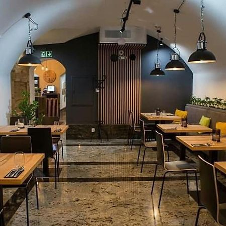 Discover Krakow Apartments - 5 Borowickiej St - Studio Next To Opera And Unity Centre クラクフ エクステリア 写真