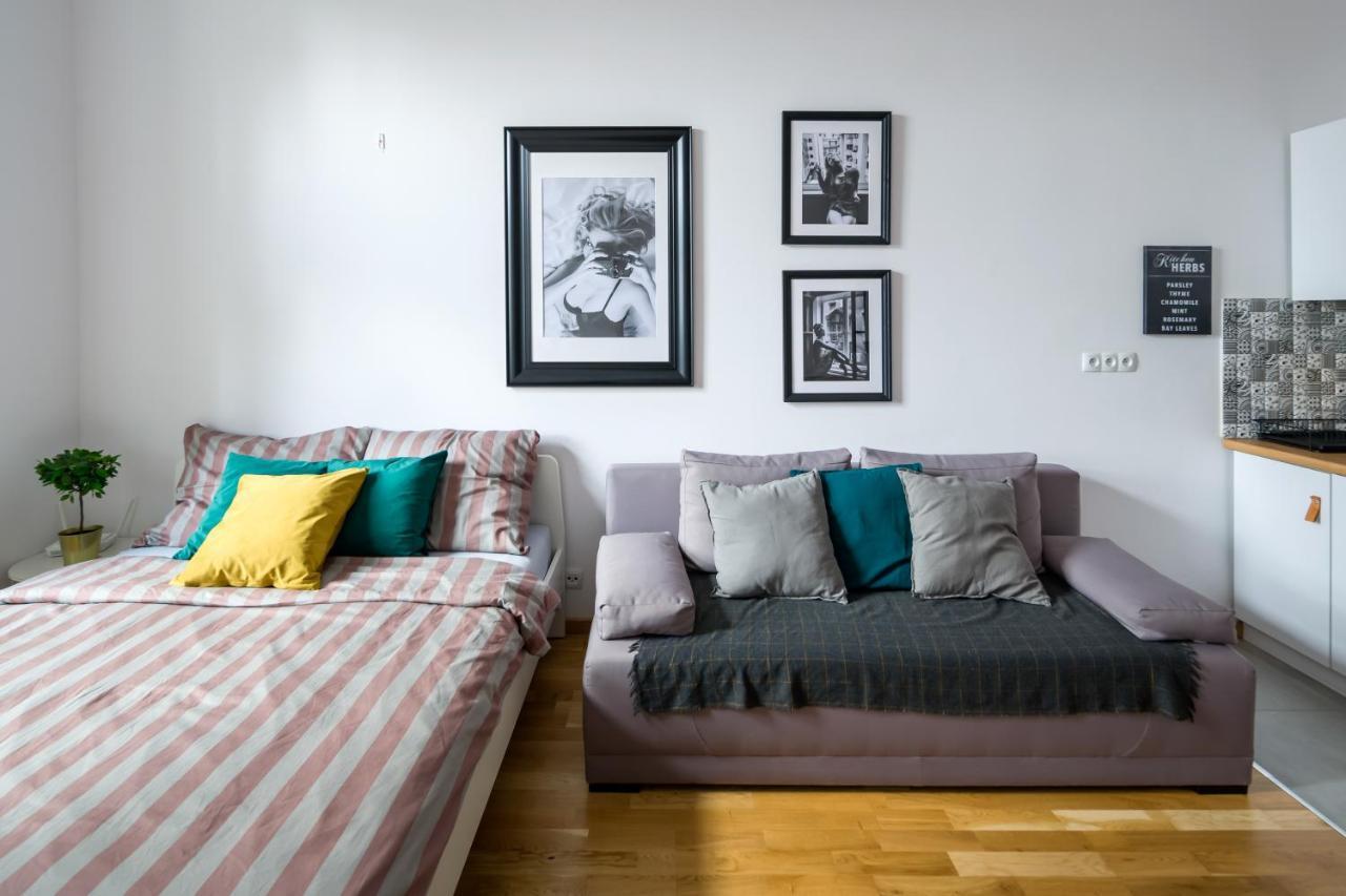 Discover Krakow Apartments - 5 Borowickiej St - Studio Next To Opera And Unity Centre クラクフ エクステリア 写真